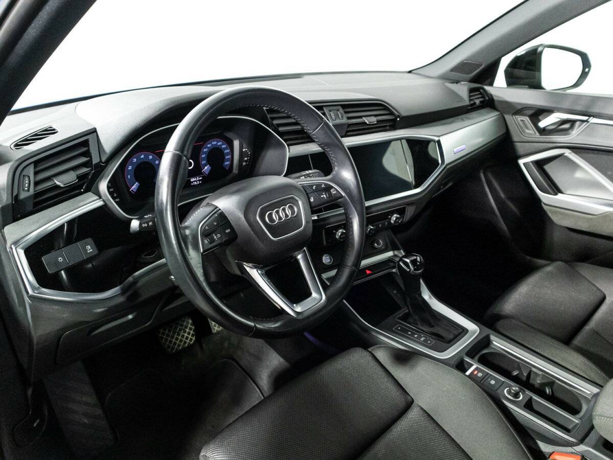 Купить Audi Q3 с пробегом. Фото: #10