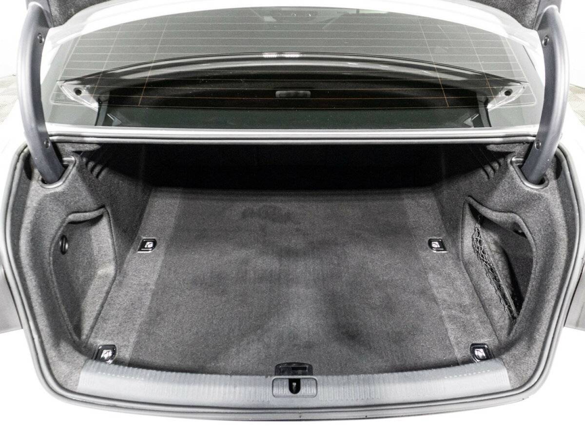 Купить Audi A4 с пробегом. Фото: #14