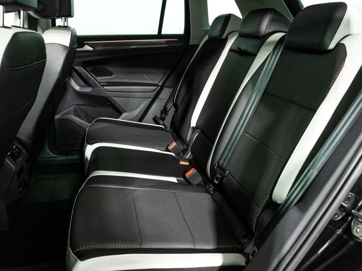 Купить Volkswagen Tiguan с пробегом. Фото: #9