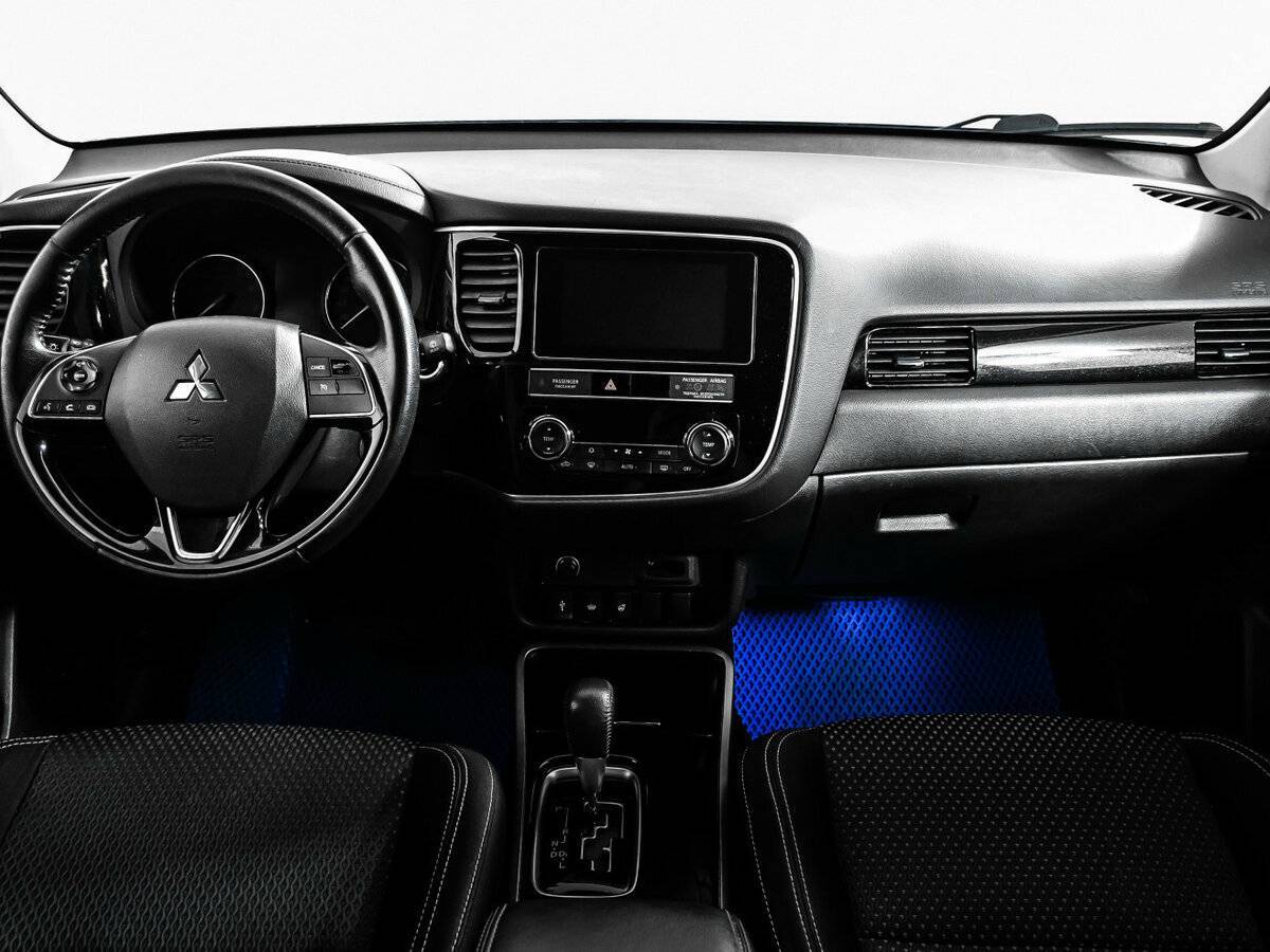 Купить Mitsubishi Outlander с пробегом. Фото: #10