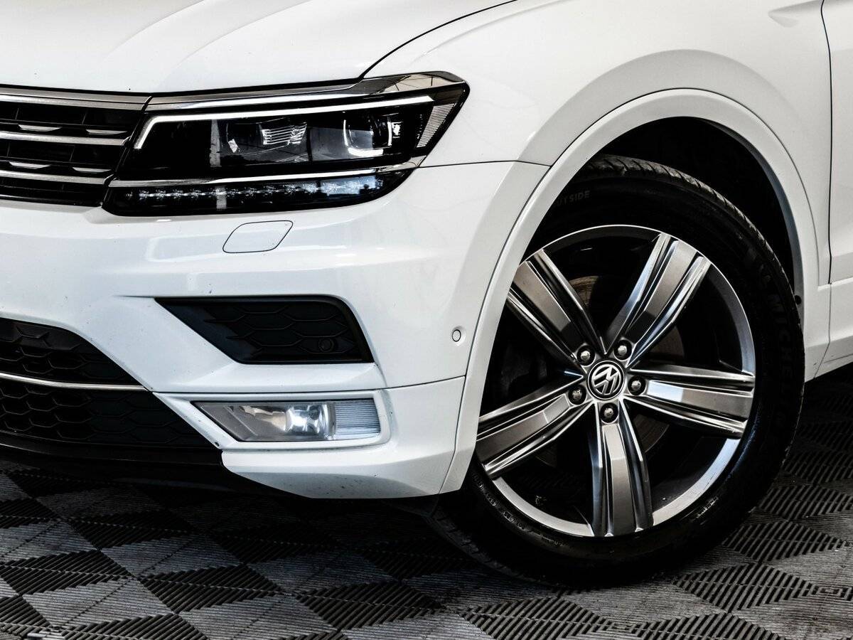 Купить Volkswagen Tiguan с пробегом. Фото: #2