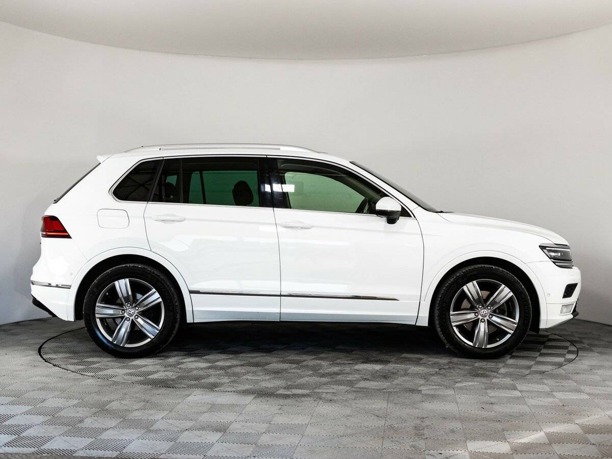 Купить Volkswagen Tiguan с пробегом. Фото: #5