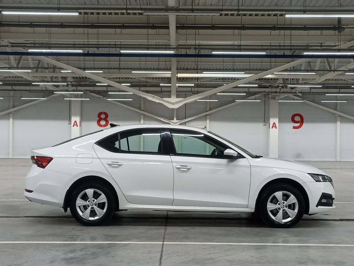 Купить Skoda Octavia с пробегом. Фото: #3
