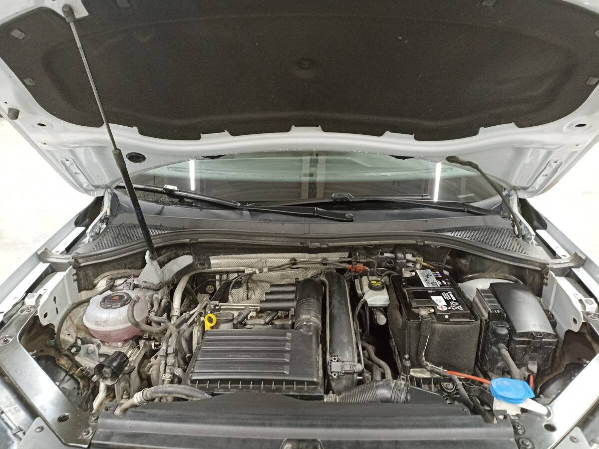 Купить Volkswagen Tiguan с пробегом. Фото: #8