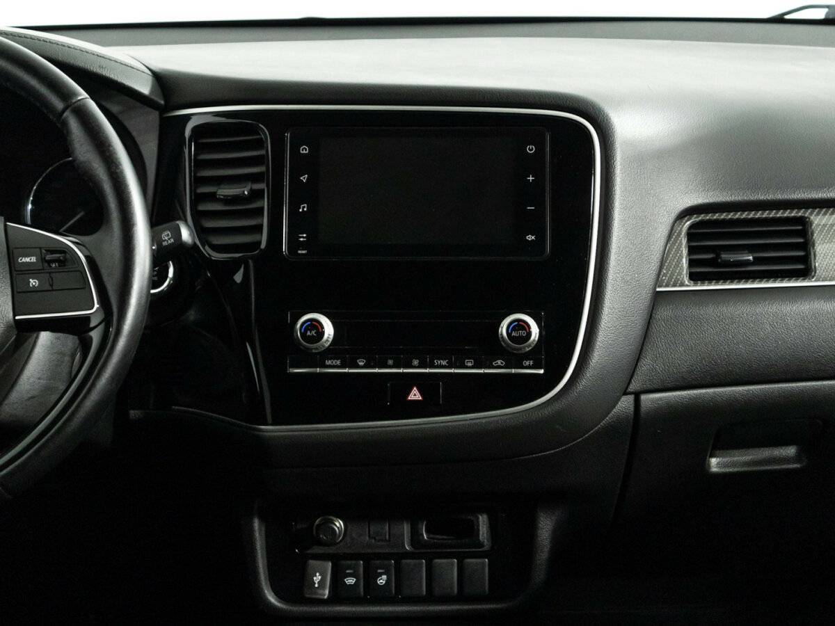 Купить Mitsubishi Outlander с пробегом. Фото: #13