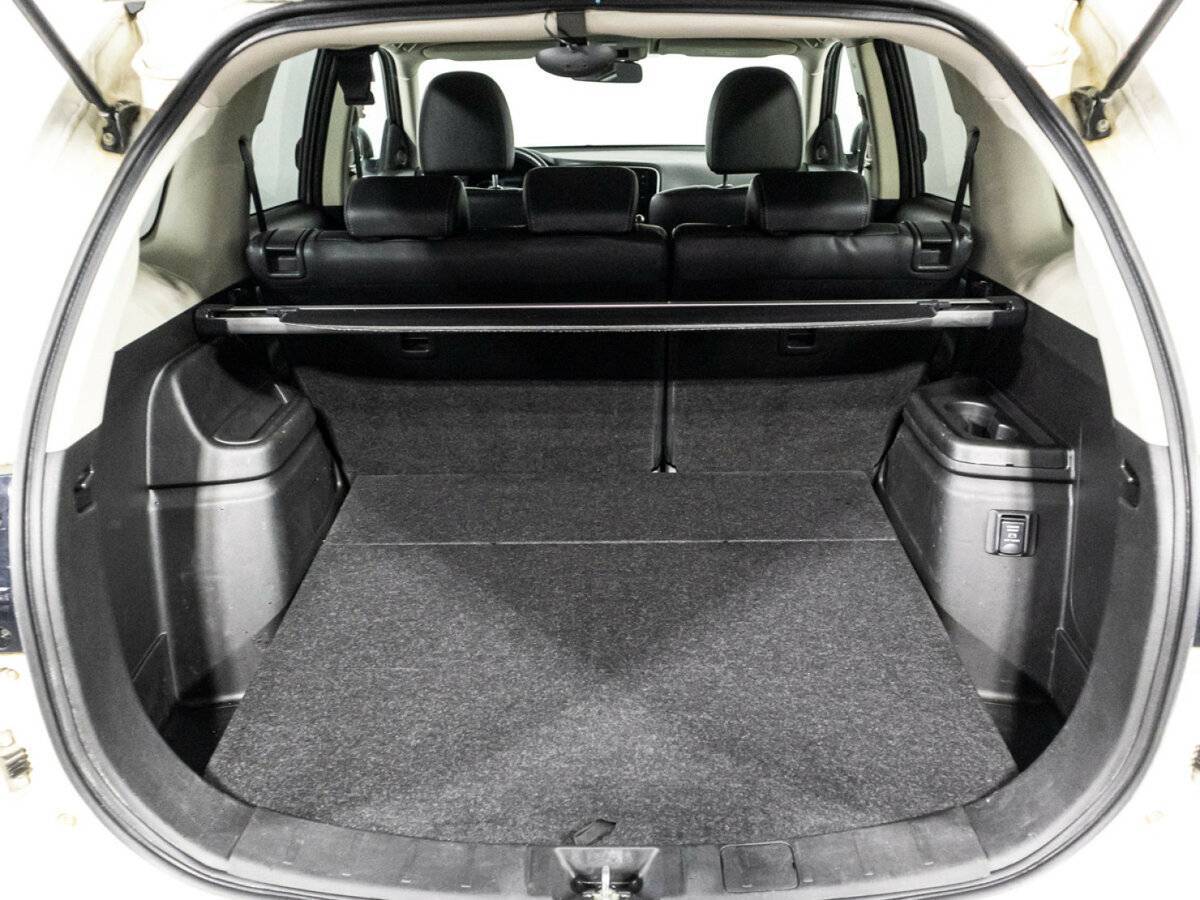 Купить Mitsubishi Outlander с пробегом. Фото: #14