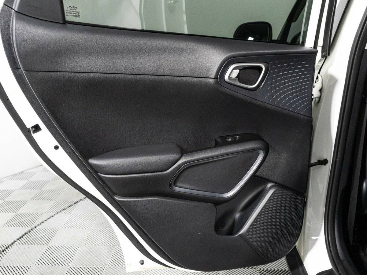 Купить Kia Soul с пробегом. Фото: #21