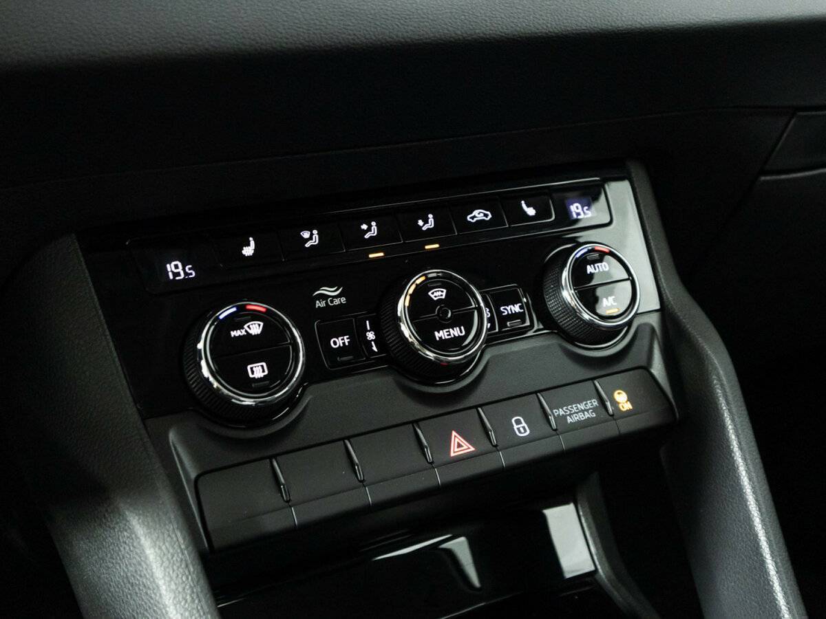 Купить Skoda Karoq с пробегом. Фото: #18