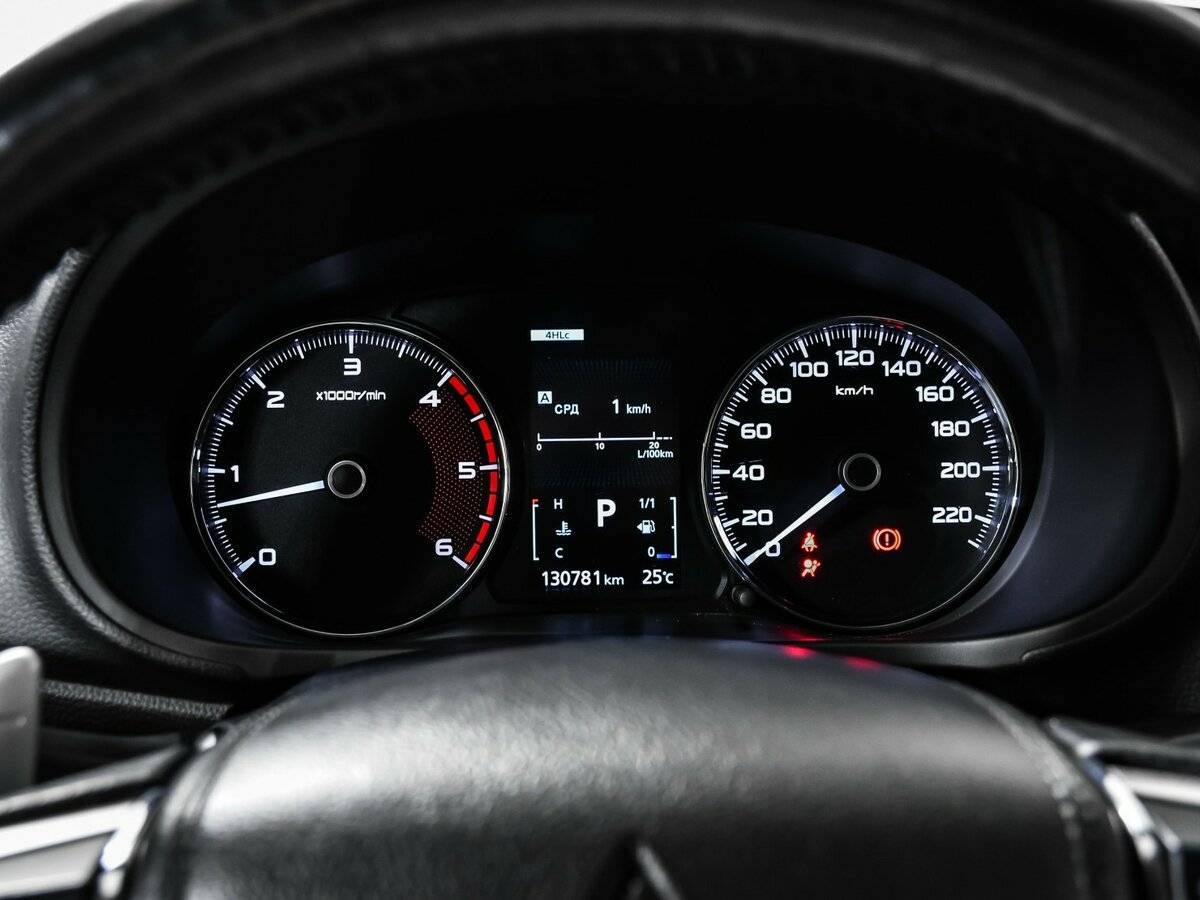 Купить Mitsubishi Pajero Sport с пробегом. Фото: #9