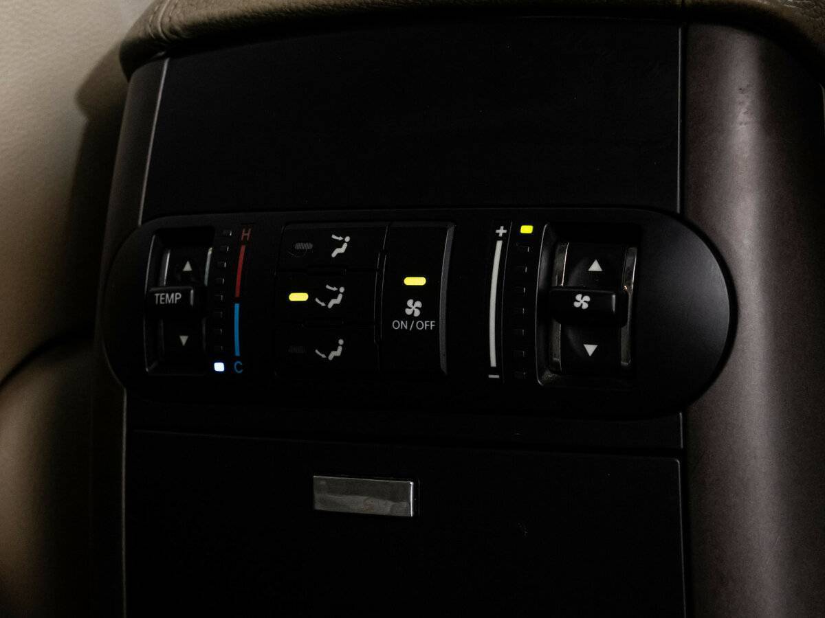 Купить Kia Mohave с пробегом. Фото: #20