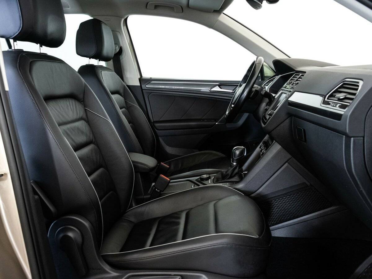 Купить Volkswagen Tiguan с пробегом. Фото: #16