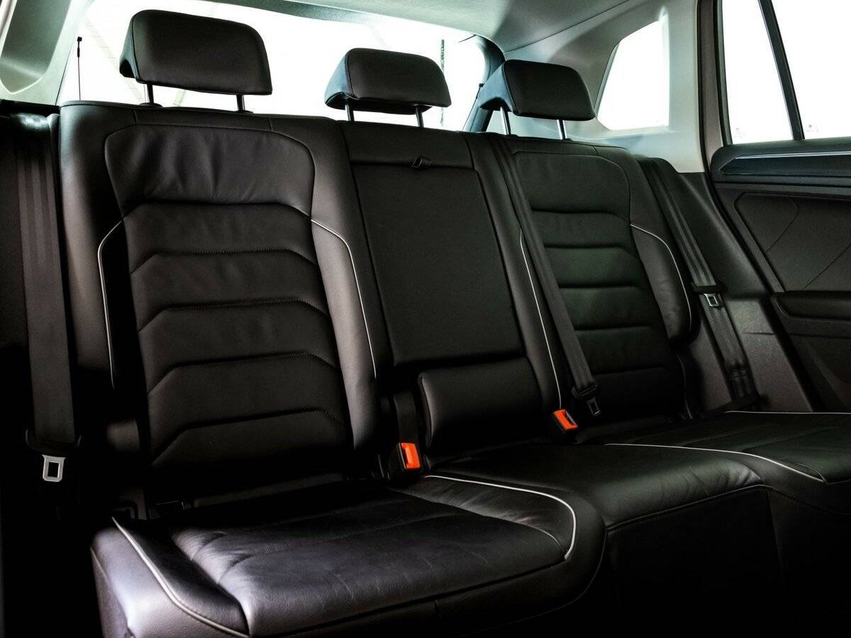 Купить Volkswagen Tiguan с пробегом. Фото: #18