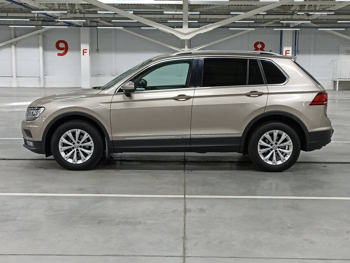 Купить Volkswagen Tiguan с пробегом. Фото: #7