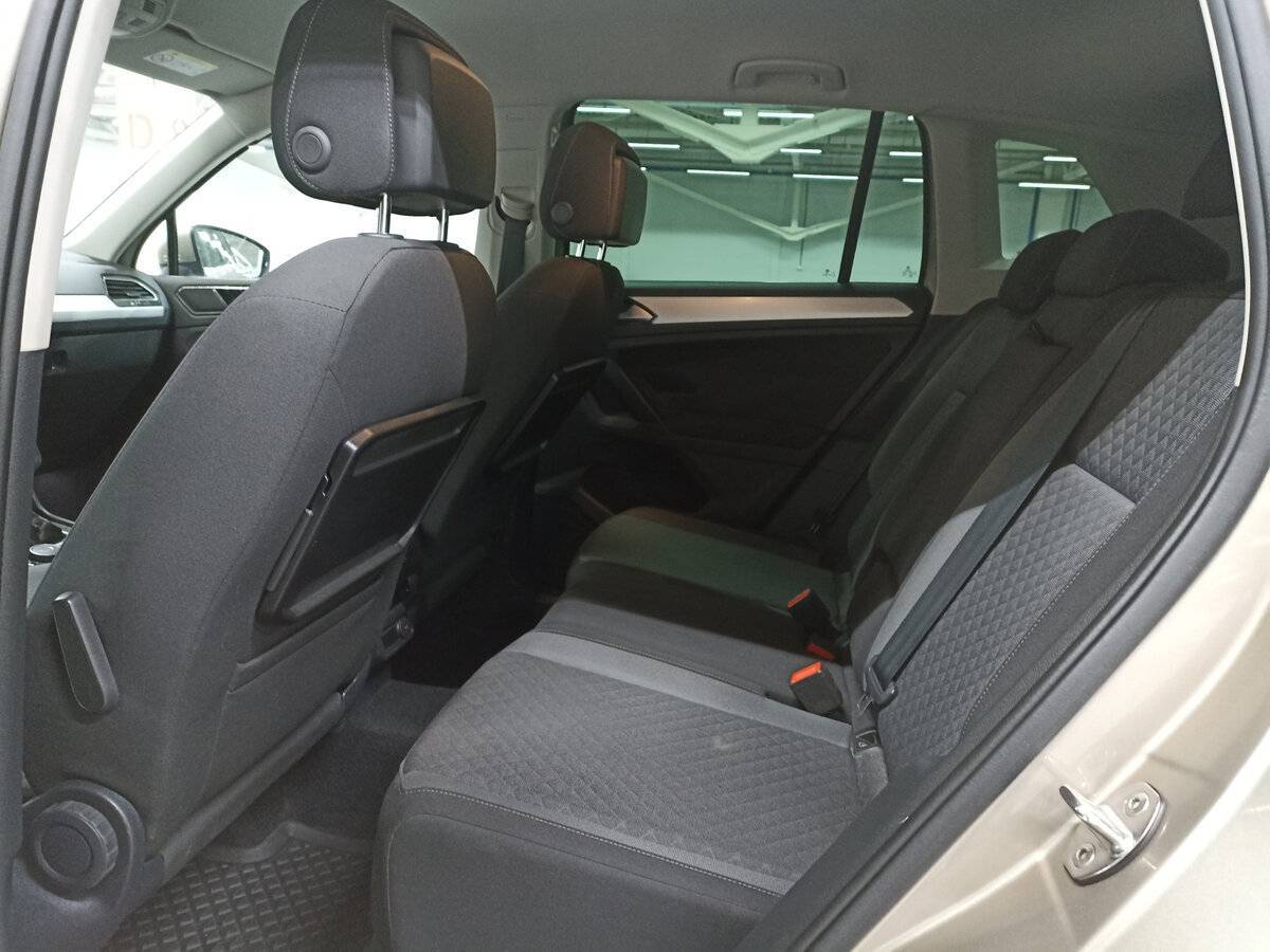 Купить Volkswagen Tiguan с пробегом. Фото: #11