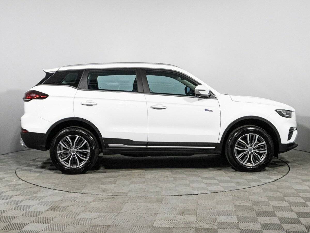 Купить Geely Atlas Pro с пробегом. Фото: #3