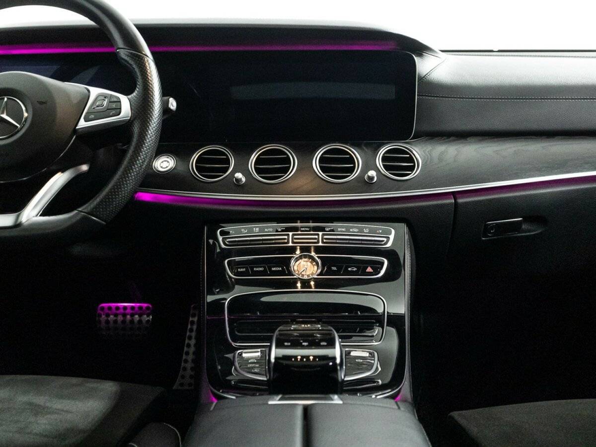 Купить Mercedes-Benz E-Класс с пробегом. Фото: #13