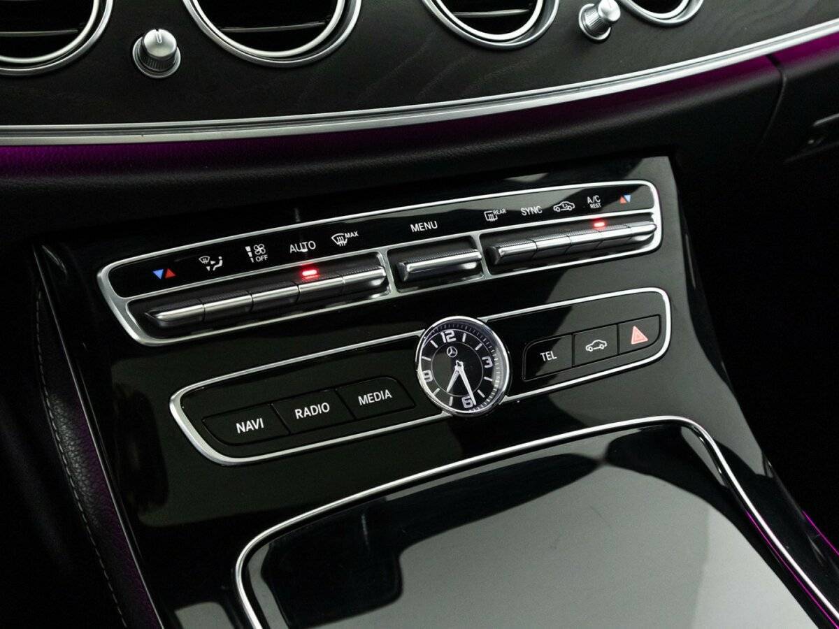 Купить Mercedes-Benz E-Класс с пробегом. Фото: #20