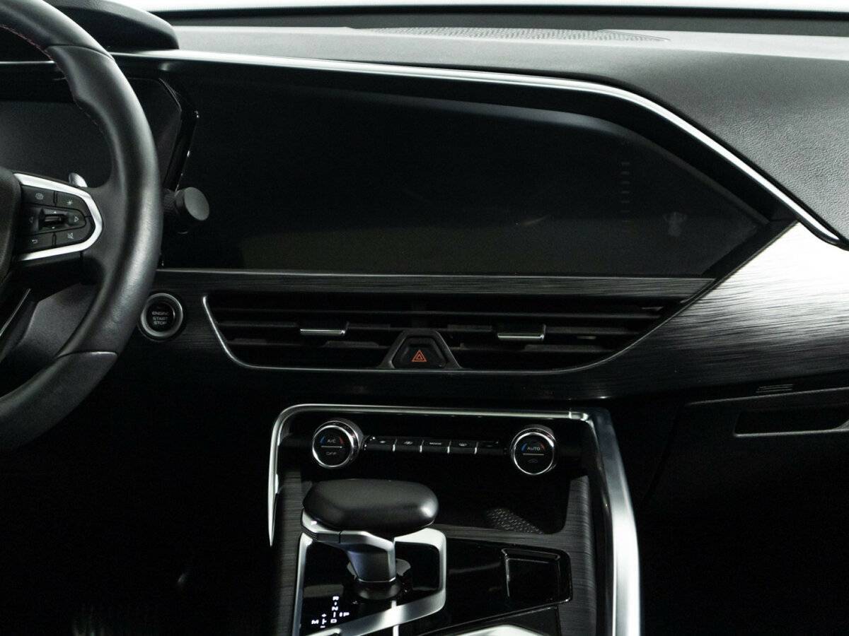 Купить Geely Tugella с пробегом. Фото: #13