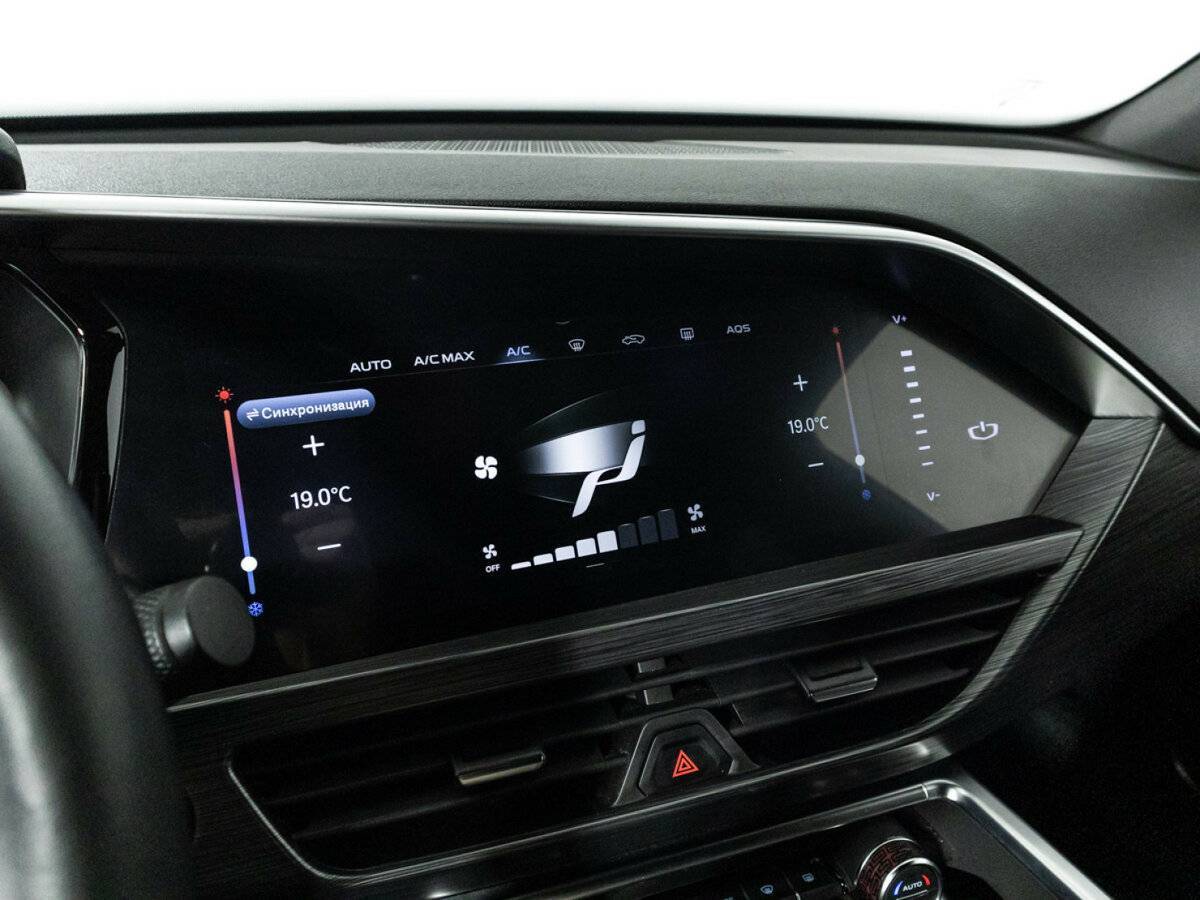 Купить Geely Tugella с пробегом. Фото: #19