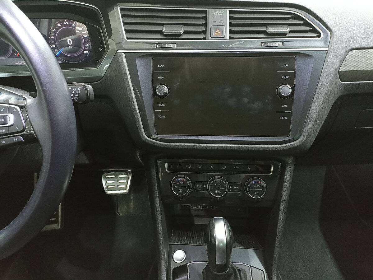 Купить Volkswagen Tiguan с пробегом. Фото: #14