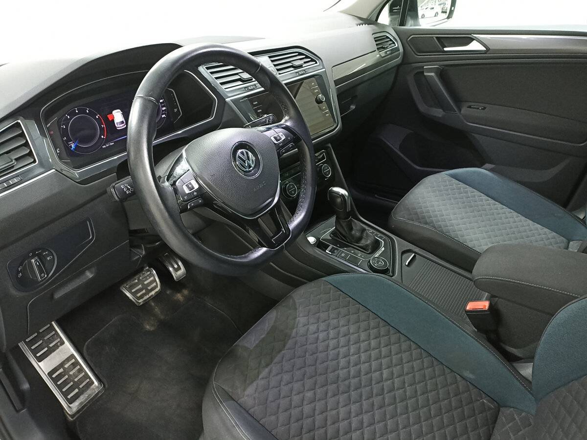 Купить Volkswagen Tiguan с пробегом. Фото: #15