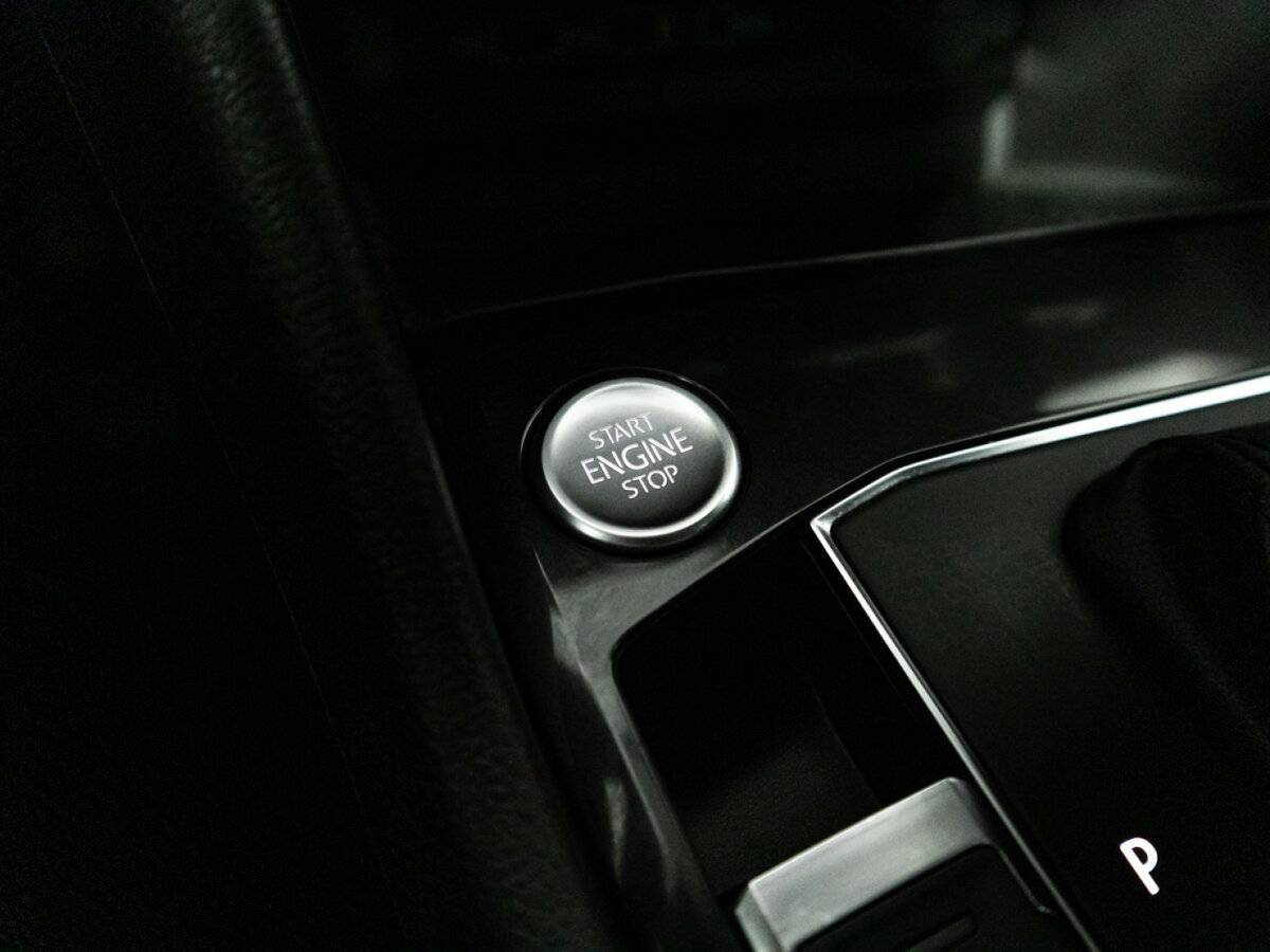 Купить Volkswagen Tiguan с пробегом. Фото: #19