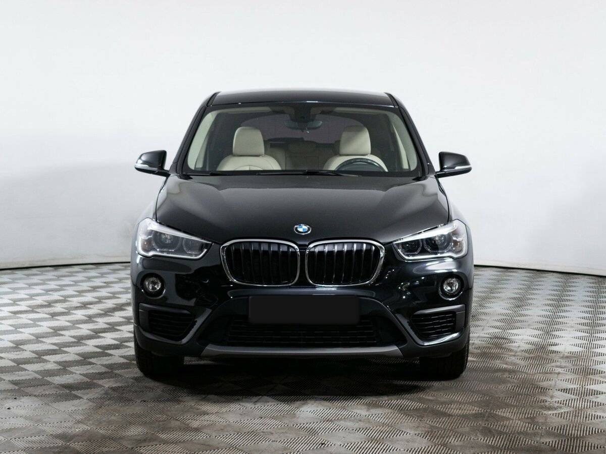Купить BMW X1 с пробегом. Фото: #1