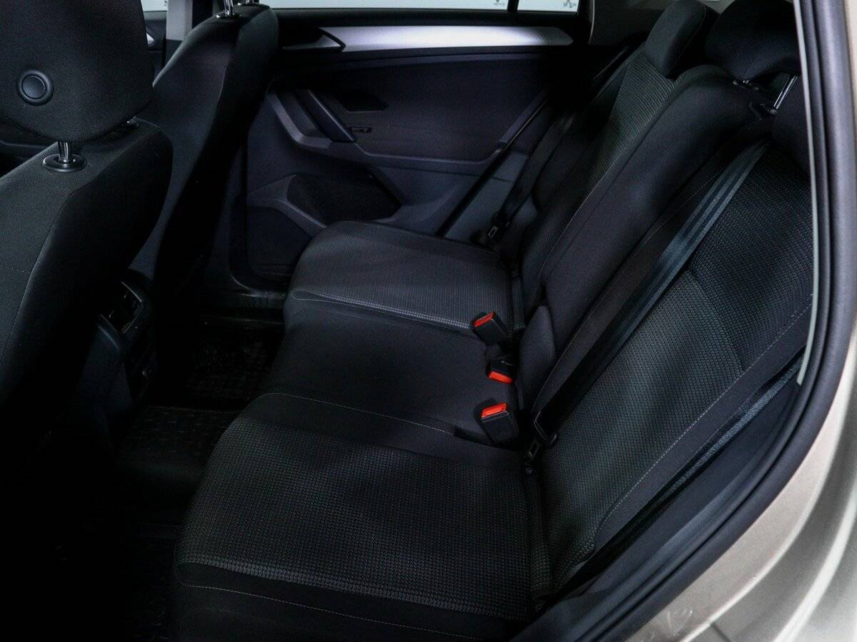 Купить Volkswagen Tiguan с пробегом. Фото: #9