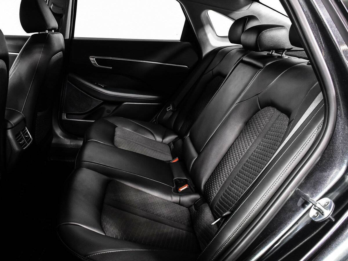 Купить Hyundai Sonata с пробегом. Фото: #12