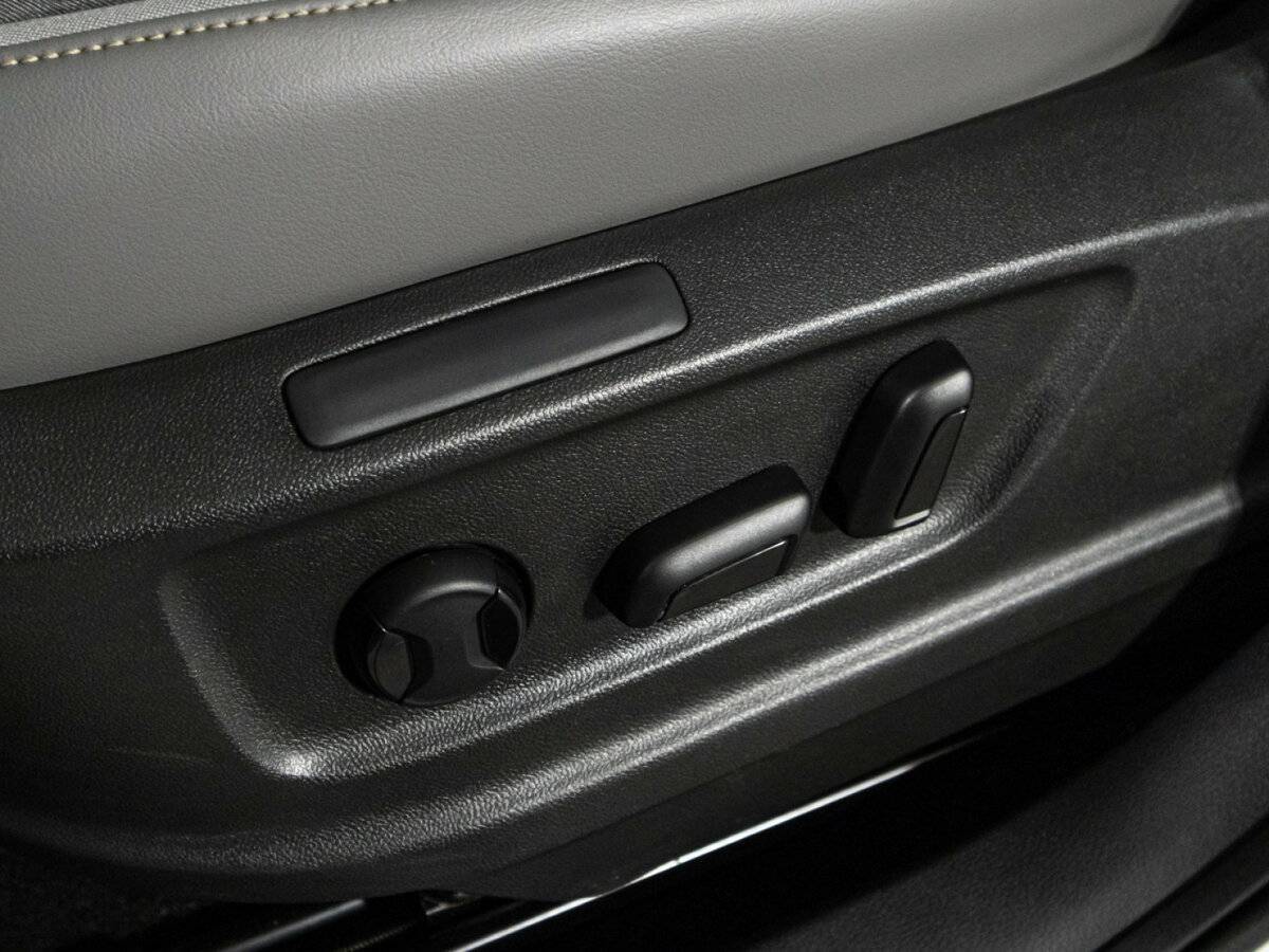 Купить Volkswagen Taos с пробегом. Фото: #15