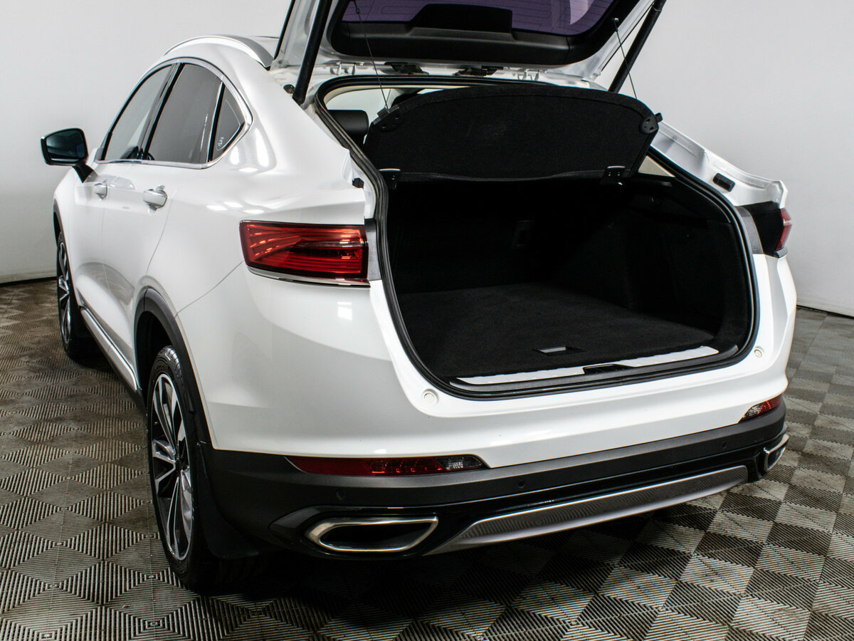 Купить Geely Tugella с пробегом. Фото: #8