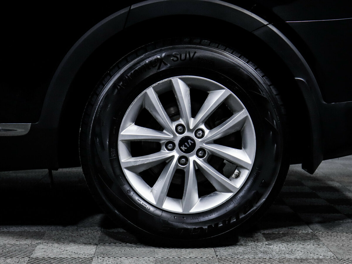 Купить Kia Sorento с пробегом. Фото: #13