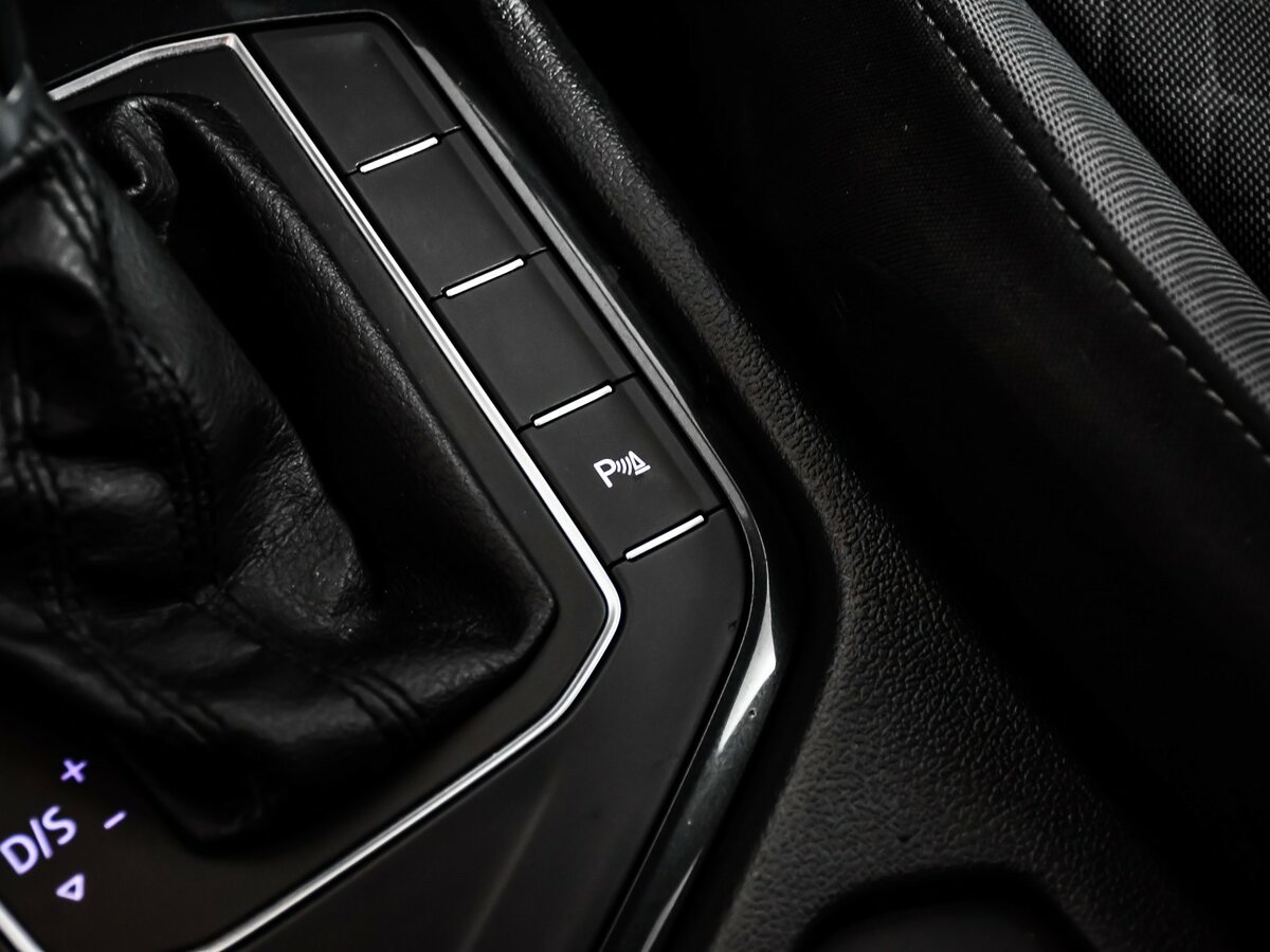 Купить Volkswagen Tiguan с пробегом. Фото: #12