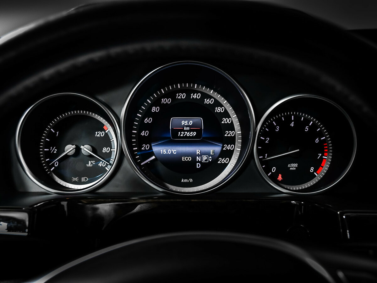 Купить Mercedes-Benz E-Класс с пробегом. Фото: #9