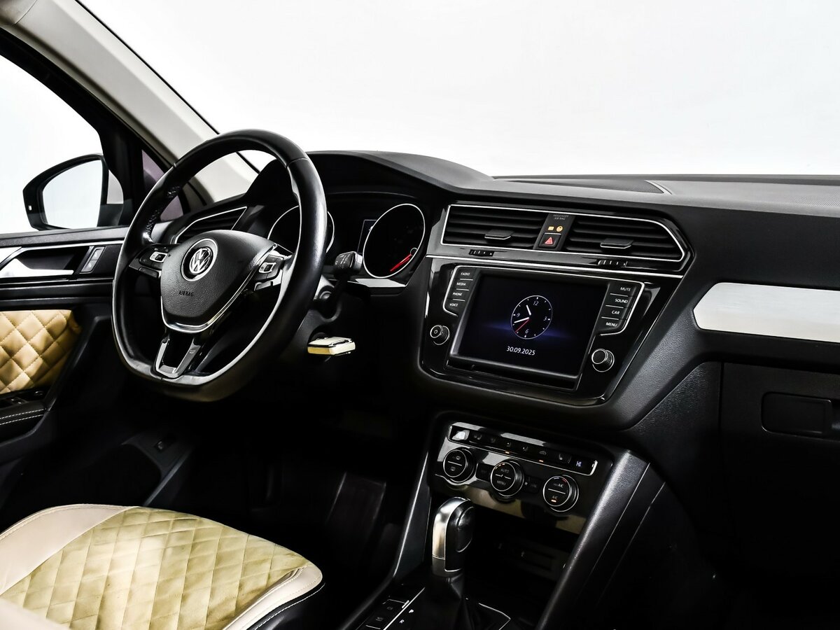 Купить Volkswagen Tiguan с пробегом. Фото: #7