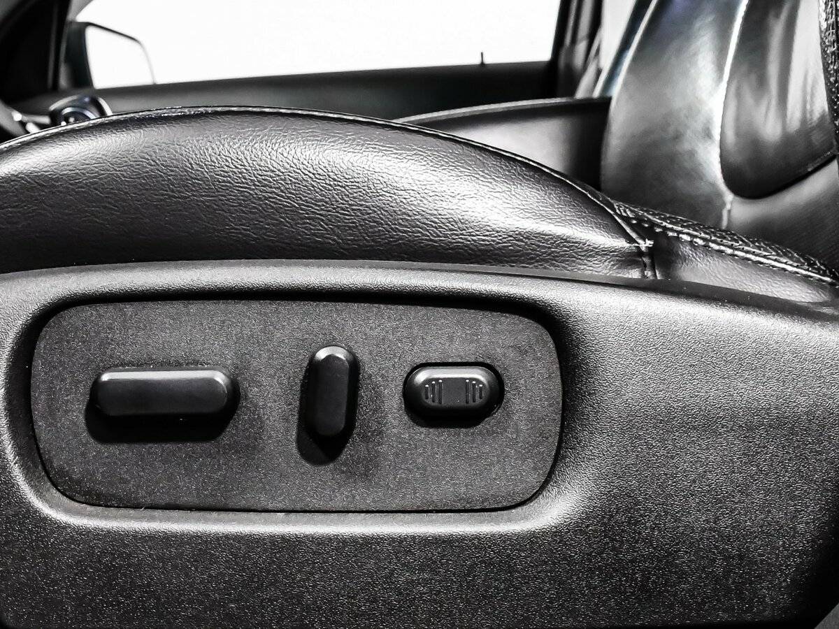 Купить Ford Explorer с пробегом. Фото: #14