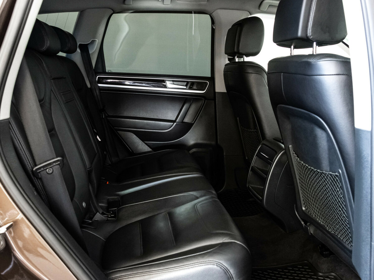 Купить Volkswagen Touareg с пробегом. Фото: #20
