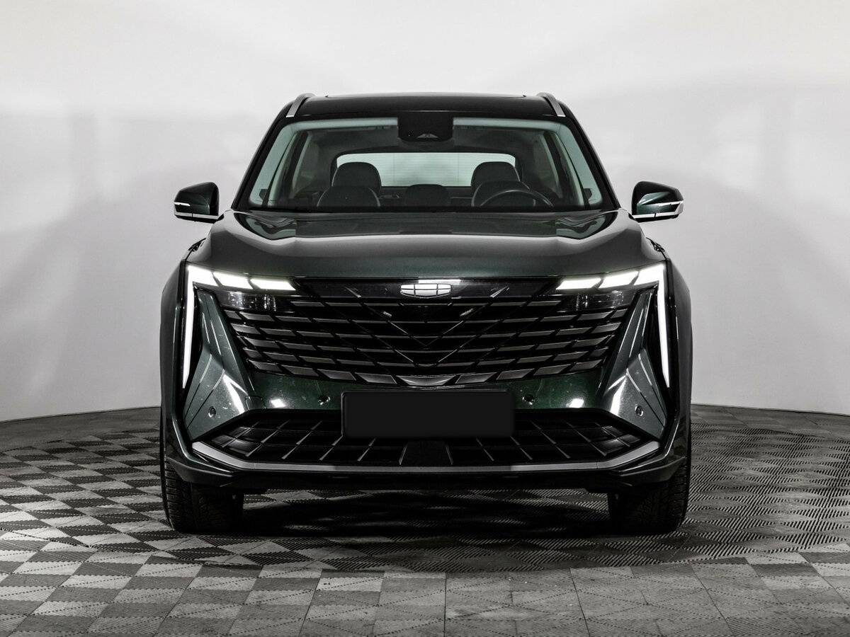 Купить Geely Atlas с пробегом. Фото: #2