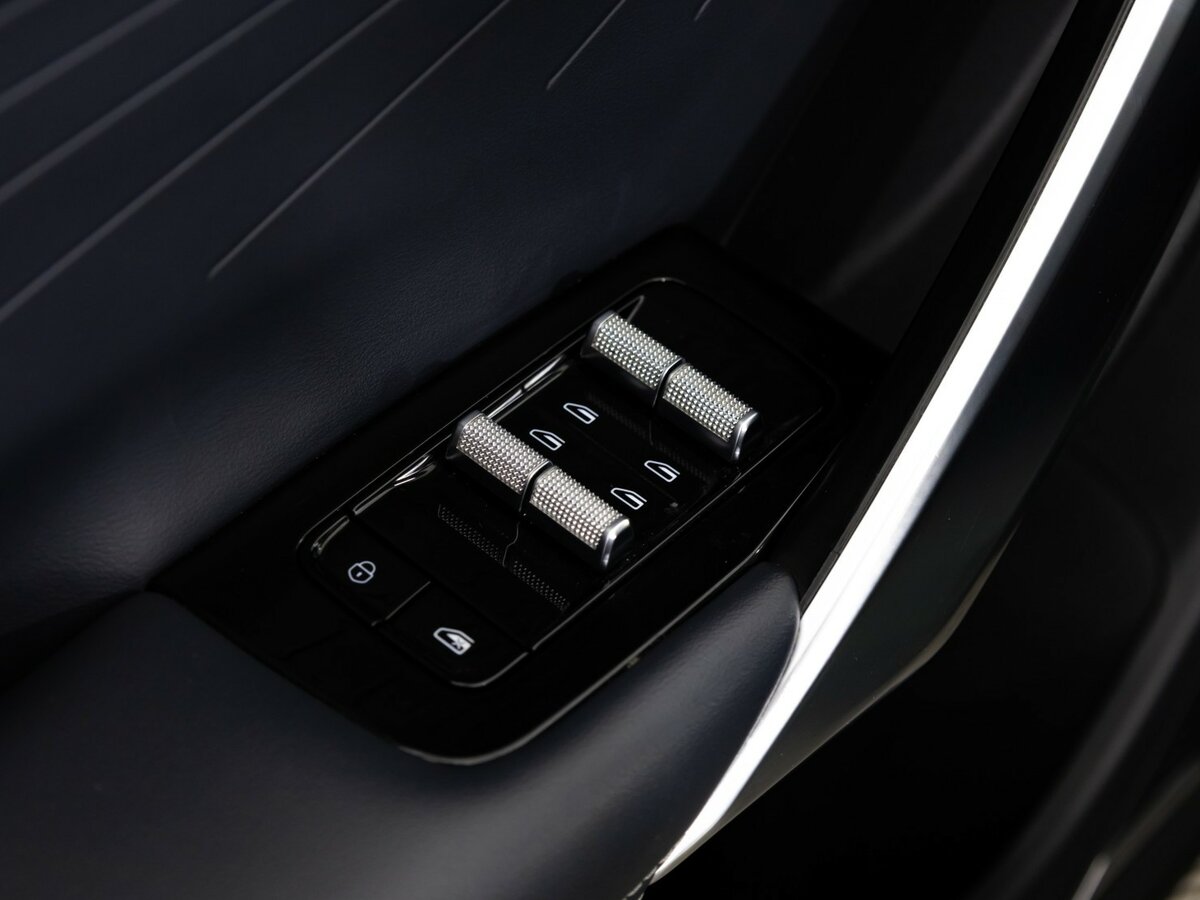 Купить Geely Atlas с пробегом. Фото: #23