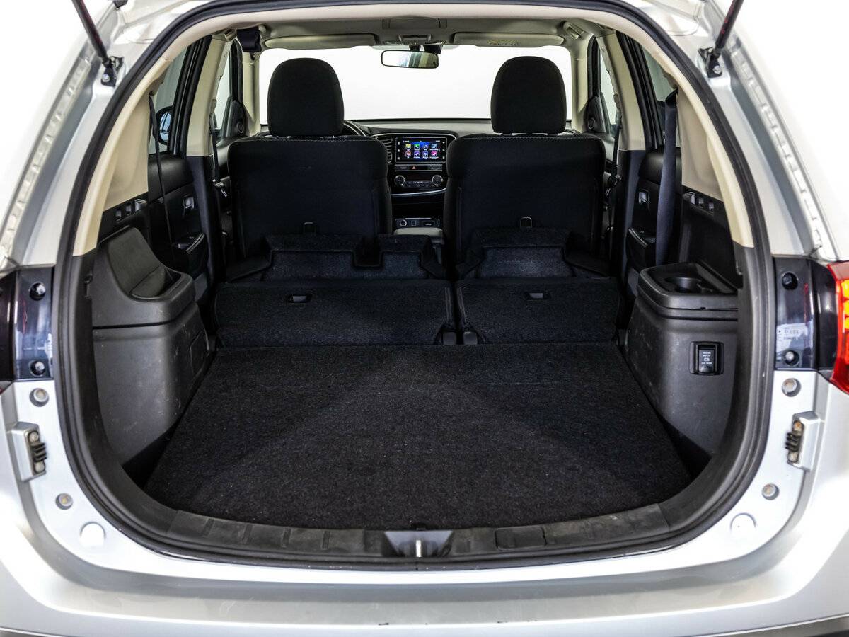 Купить Mitsubishi Outlander с пробегом. Фото: #18