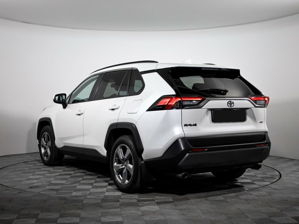 Купить Toyota RAV4 с пробегом. Фото: #2