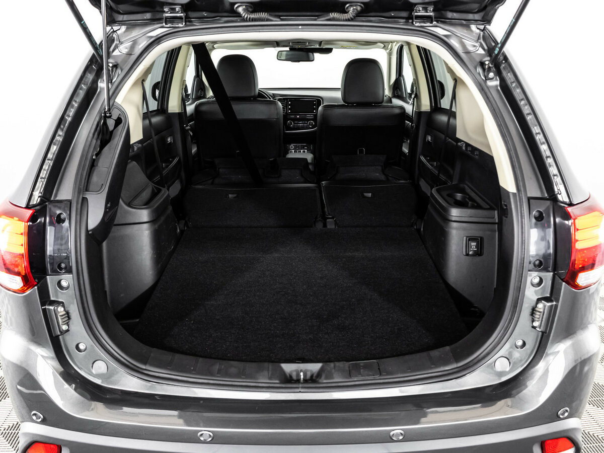 Купить Mitsubishi Outlander с пробегом. Фото: #22