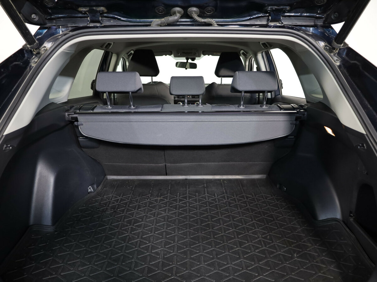 Купить Toyota RAV4 с пробегом. Фото: #17