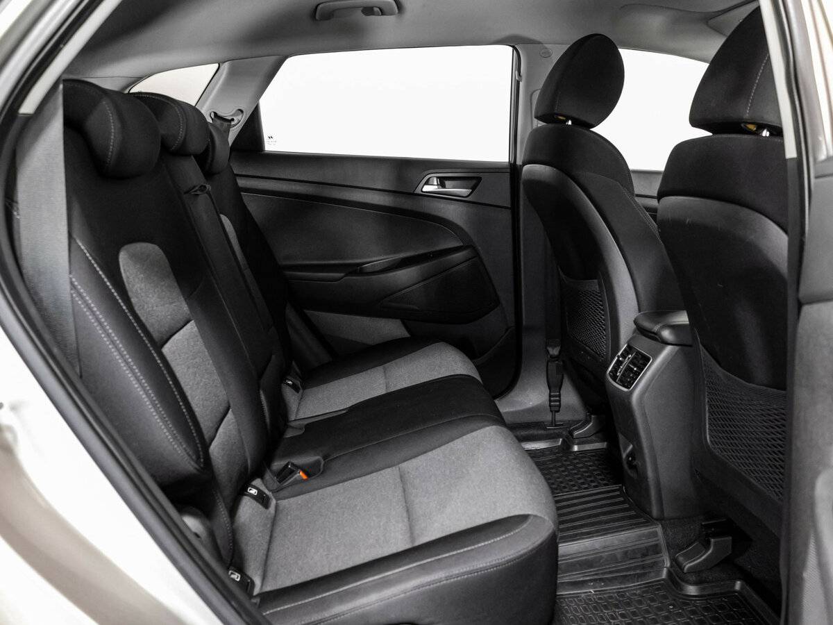 Купить Hyundai Tucson с пробегом. Фото: #13