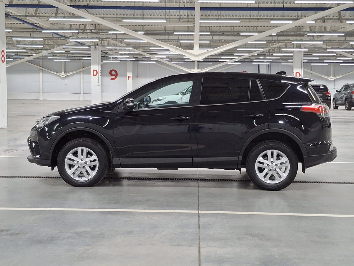 Купить Toyota RAV4 с пробегом. Фото: #7