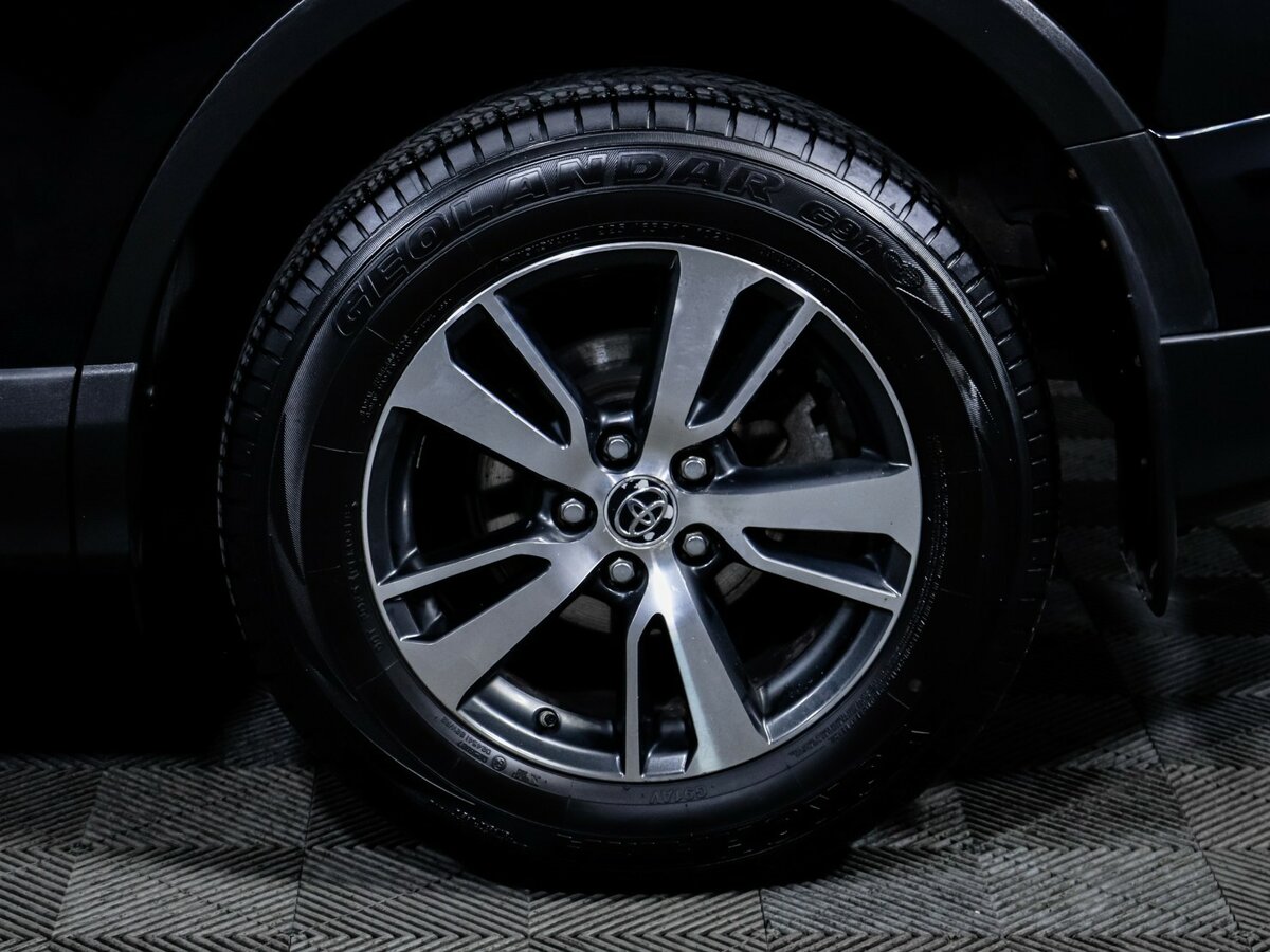 Купить Toyota RAV4 с пробегом. Фото: #14