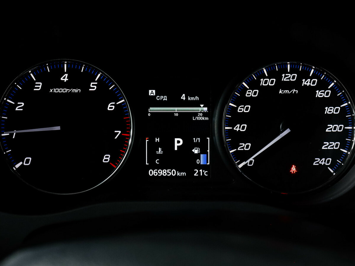 Купить Mitsubishi Outlander с пробегом. Фото: #10