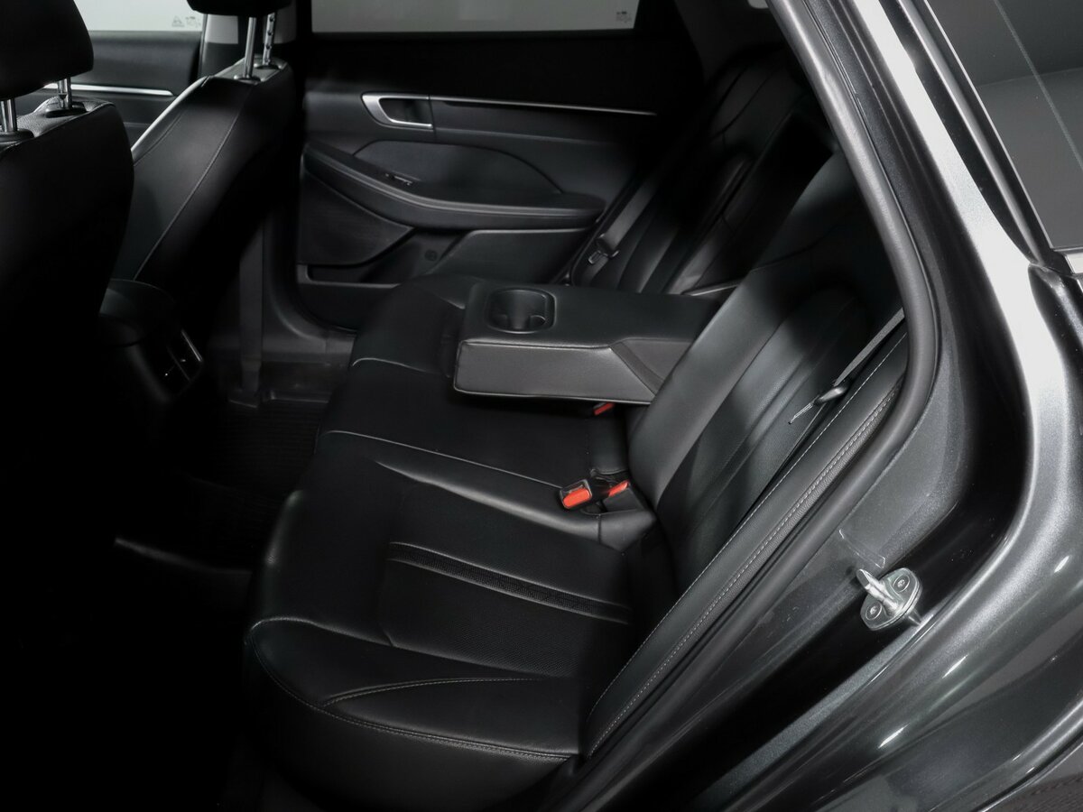 Купить Hyundai Sonata с пробегом. Фото: #9