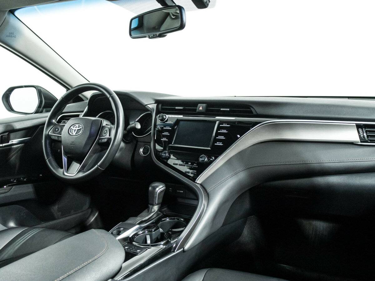 Купить Toyota Camry с пробегом. Фото: #8
