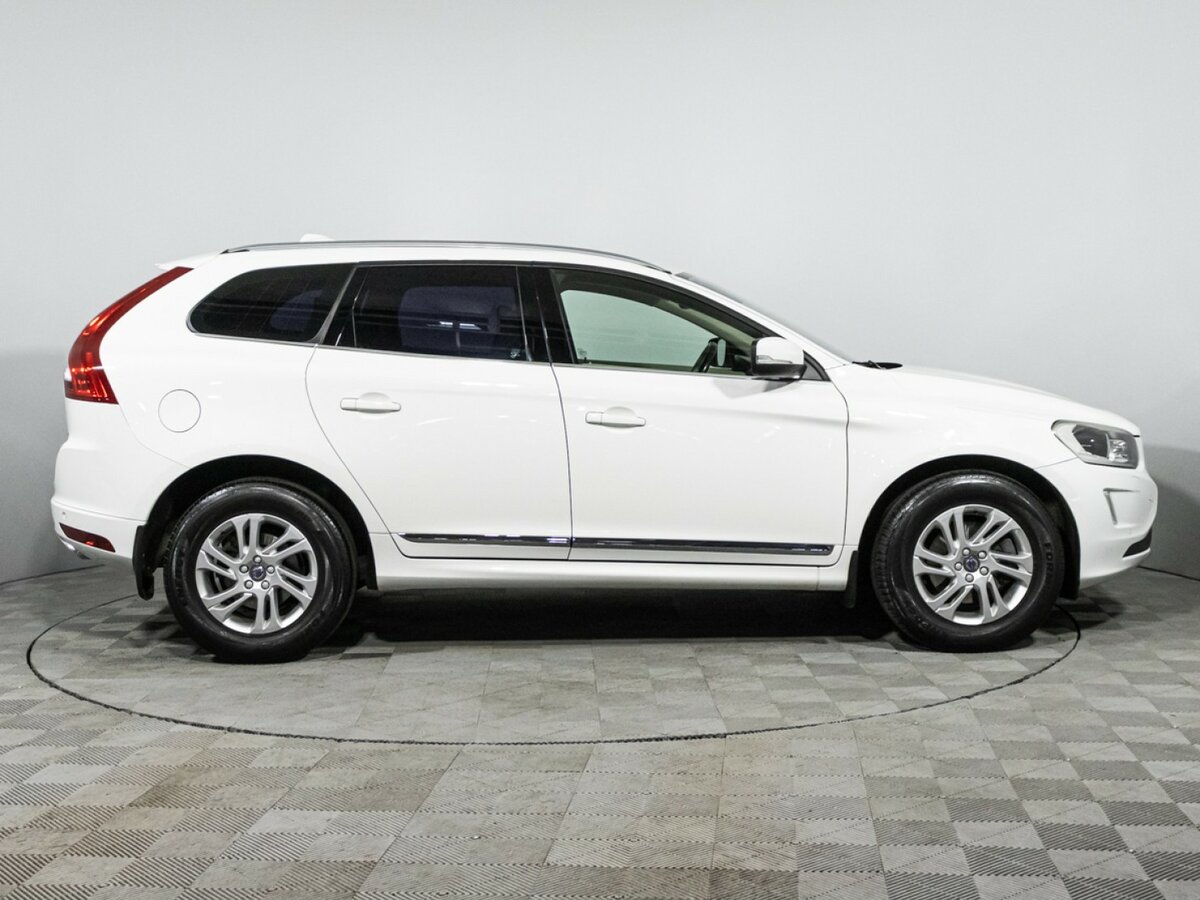 Купить Volvo XC60 с пробегом. Фото: #3